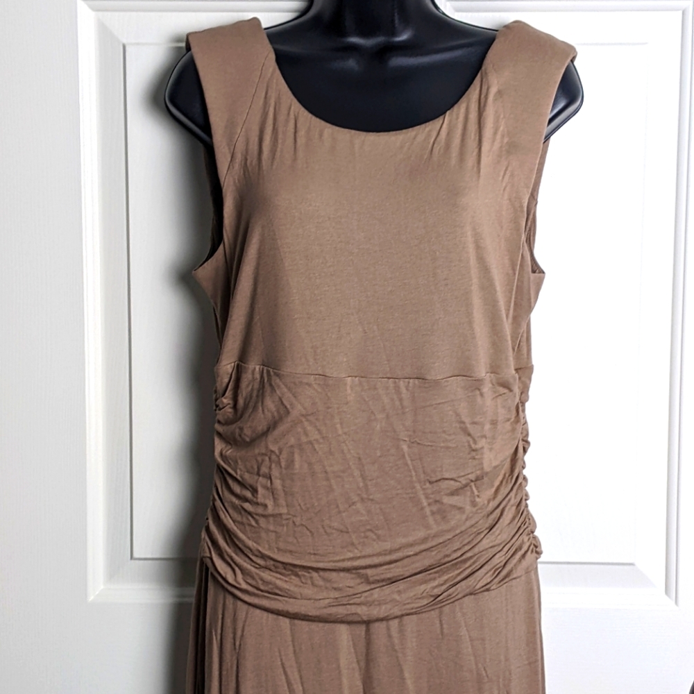 Fitted summer dress